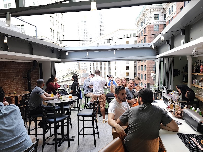 Apex Rooftop Bar and Lounge