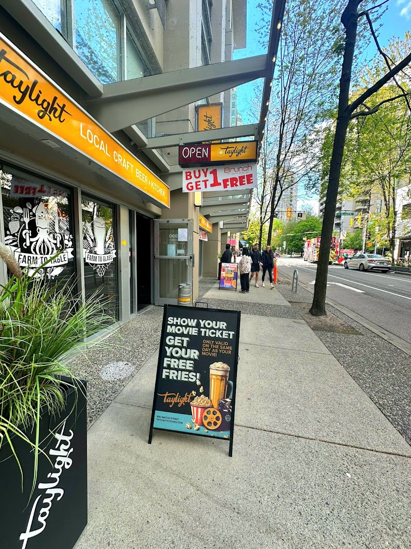 Taylight Local Craft Beer & Kitchen